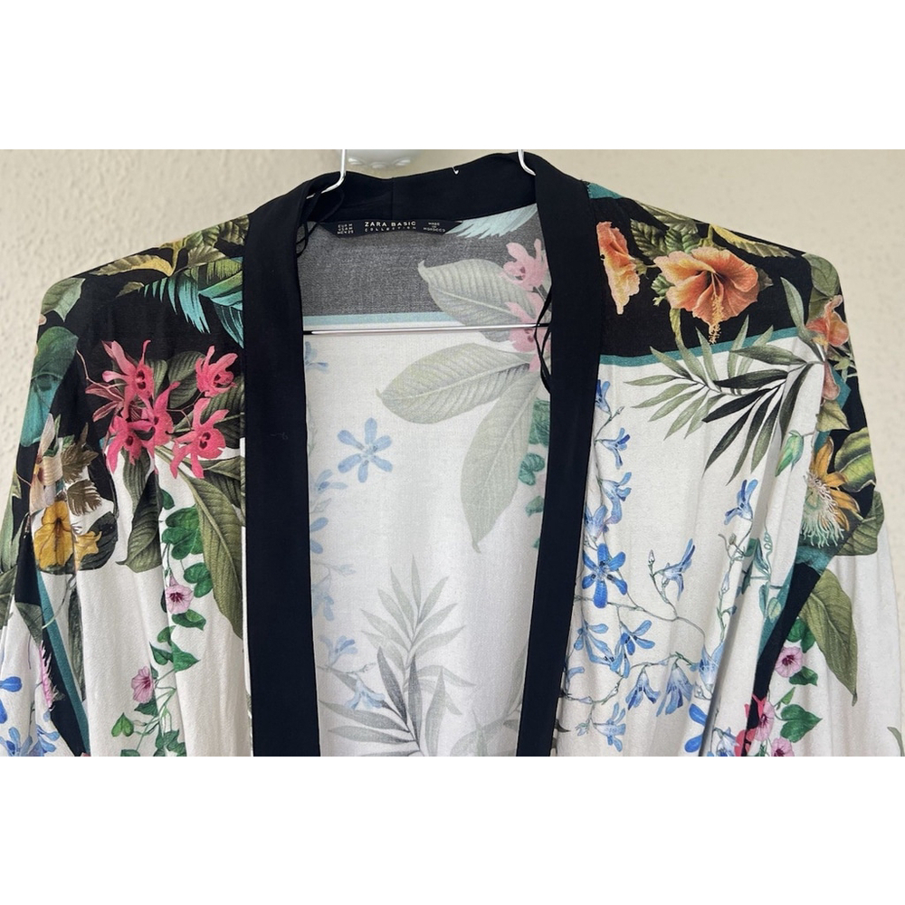 Zara Basic Collection Kimono Jacket M Floral Belted Robe Vacation Resort Lagen - Picture 4 of 8